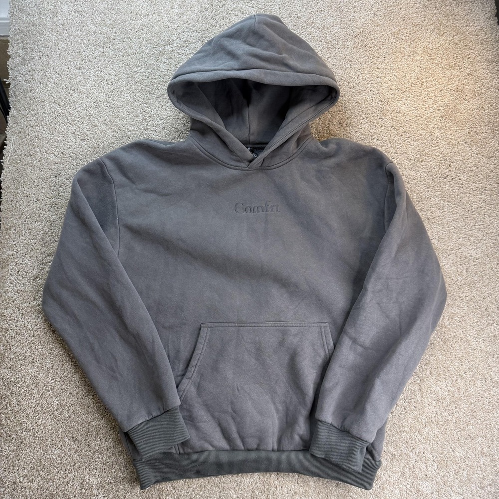 Comfrt Hoodie Mens Large Gray Fleece Pullover Embroidered Chest Logo Sweatshirt